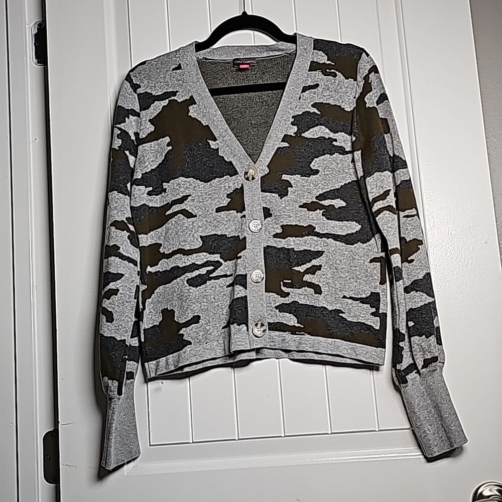 Vince Camuto sm camo cardigan